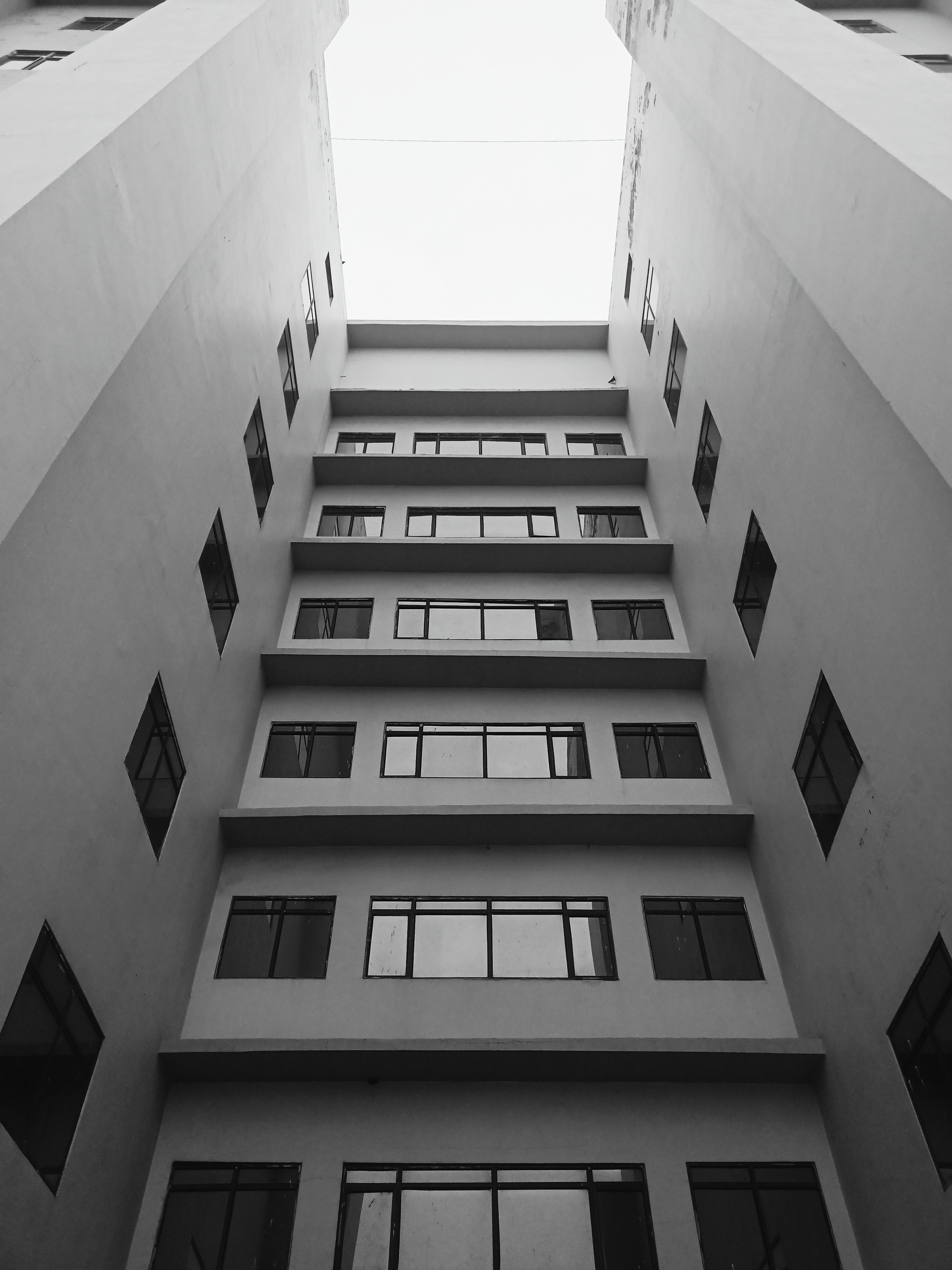 SYMMETRIC BUILDING 